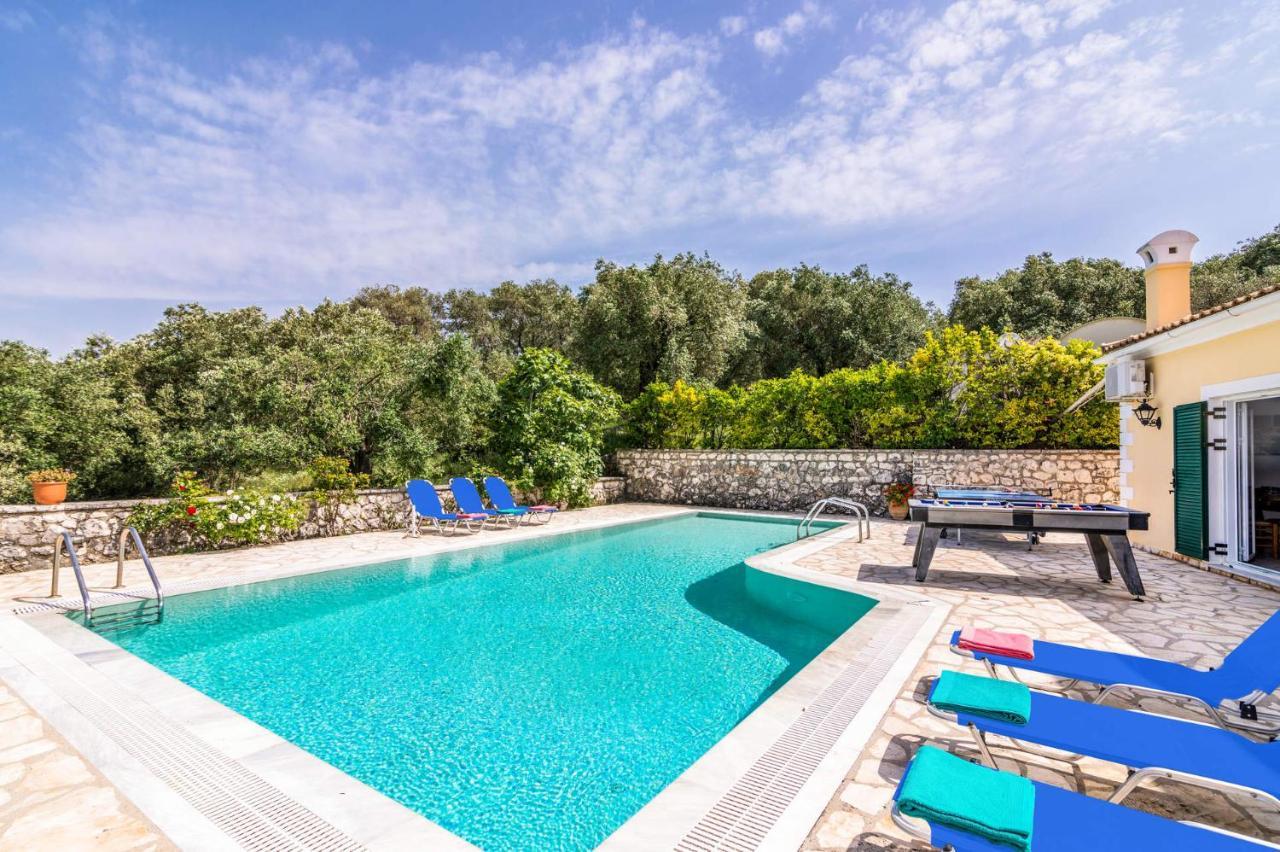 Villa Vingla By Villa Plus Kassiopi Luaran gambar